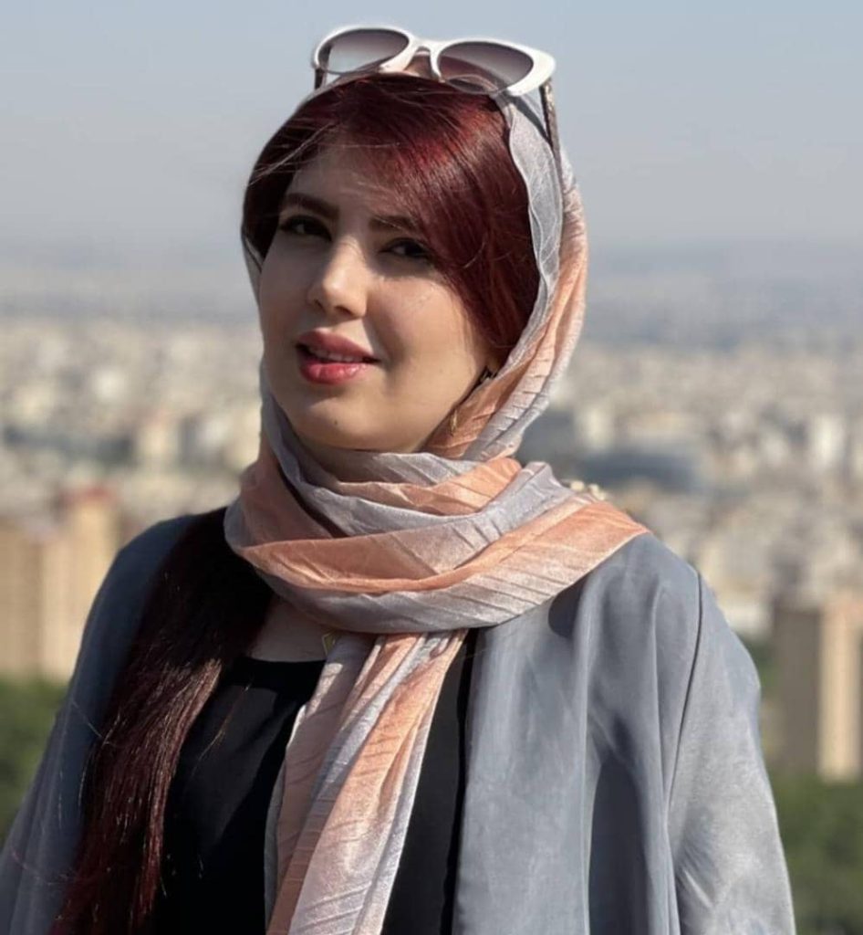 مدیر دیاتیس وب | هانیه محمدی