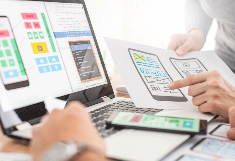 نقش تجربه کاربری (UX) در برند سازی دیجیتال | دیاتیس وب